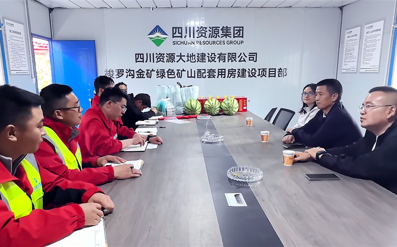 ��ѧ��һ�� �ϲ鱣�����O������˾��ľ����Ŀ��չר�������������������