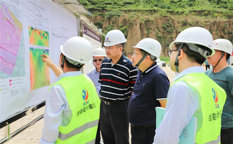 陈贵林赴陇南地热资源项目开展“送清凉”慰问