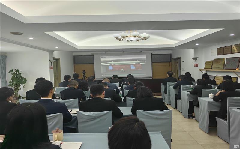 ��湫˾��Ա�ɲ����롶�й����������ɴ���������ר���쵼